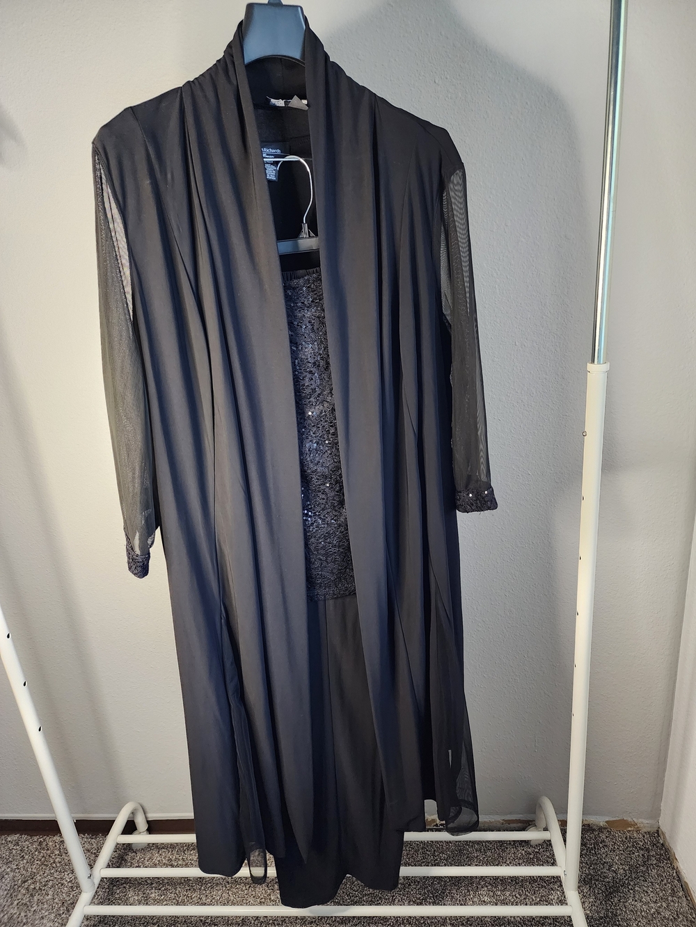 R&M Richards Black 3pcs Black Sequent Evening Set.